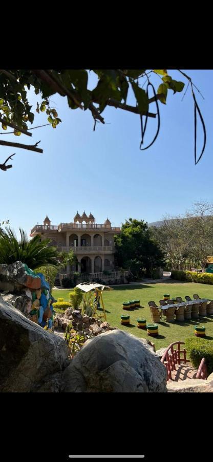 Hotel Namanbagh à Alwar Extérieur photo