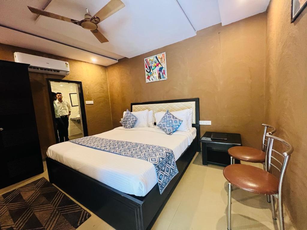 Hotel Namanbagh à Alwar Extérieur photo