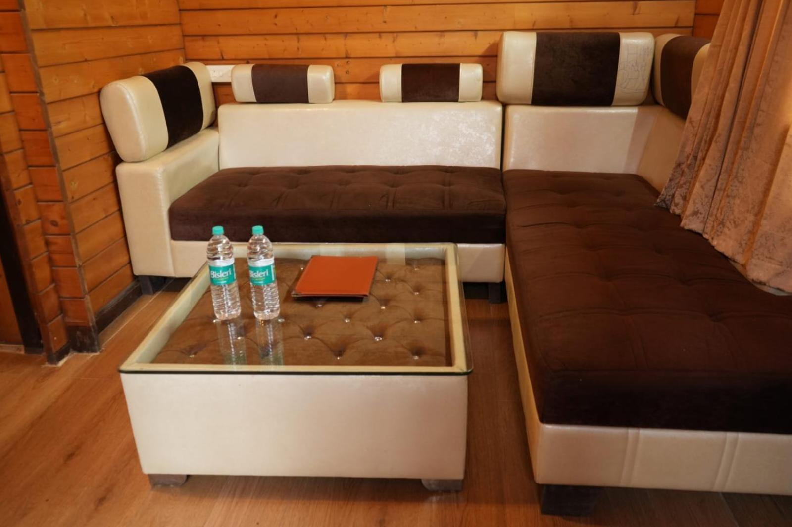 Hotel Namanbagh à Alwar Extérieur photo